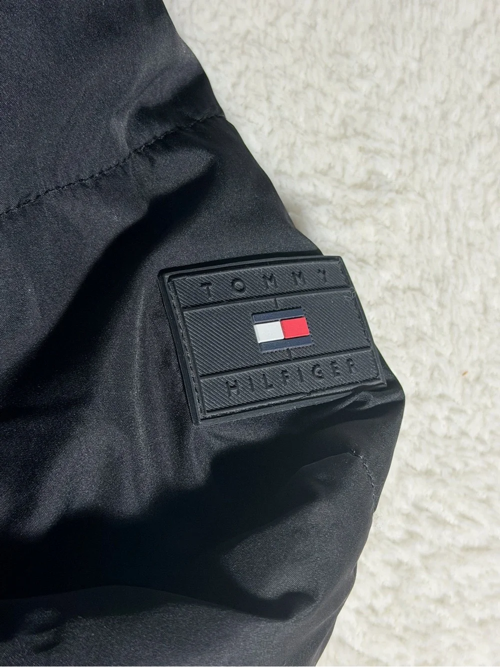 Tommy Hilfiger Boys Black Puffer Jacket Size 5 Fleece Lined Hooded Coat